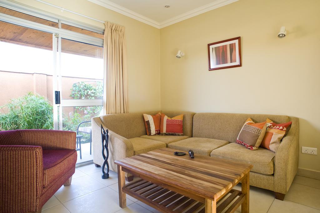 Shakespeare Court Serviced Apartments Lusaka Phòng bức ảnh